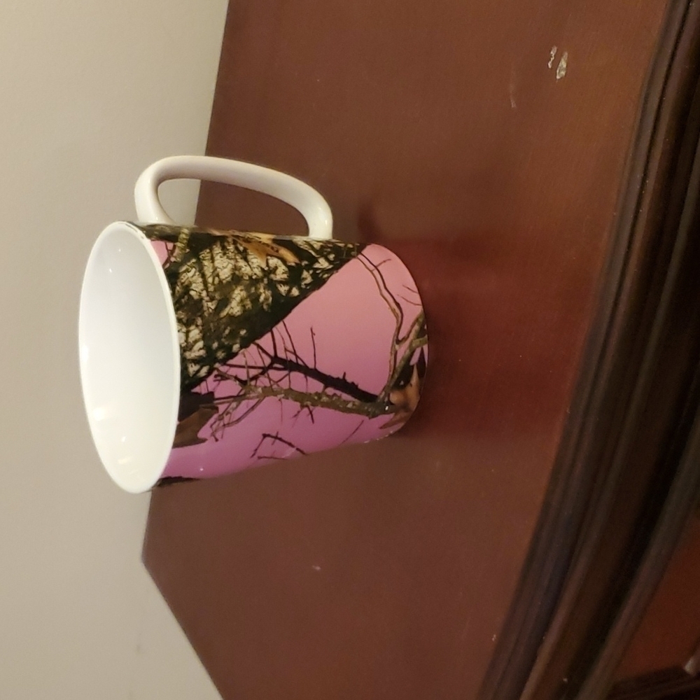 𝅺mossy Oak Pink and Camo Coffee Mug